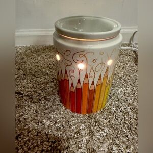 Scentsy Colorgraphy Wax Warmer Rainbow Colored Pencils Teacher Artist